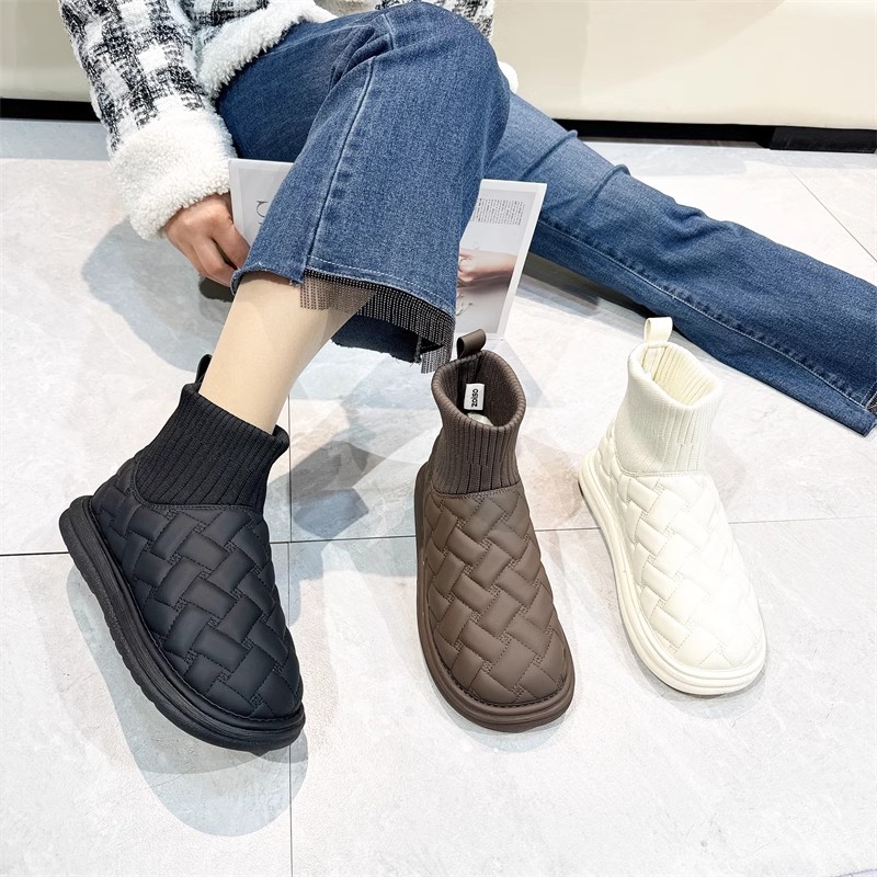 真皮牛皮！秀气围脖雪地靴！专柜女鞋短靴女松紧口时尚Z5102328A