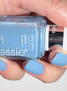 ESSIE指甲油100 Sky Jelly（天空果冻/冰蓝果冻）半透果冻感