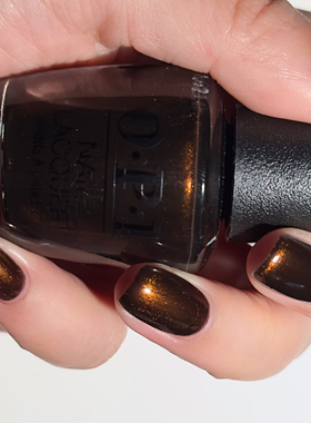 美国OPI指甲油2025秋季新品 丝绒感蜂蜜琥珀金棕 F026 Band Tease