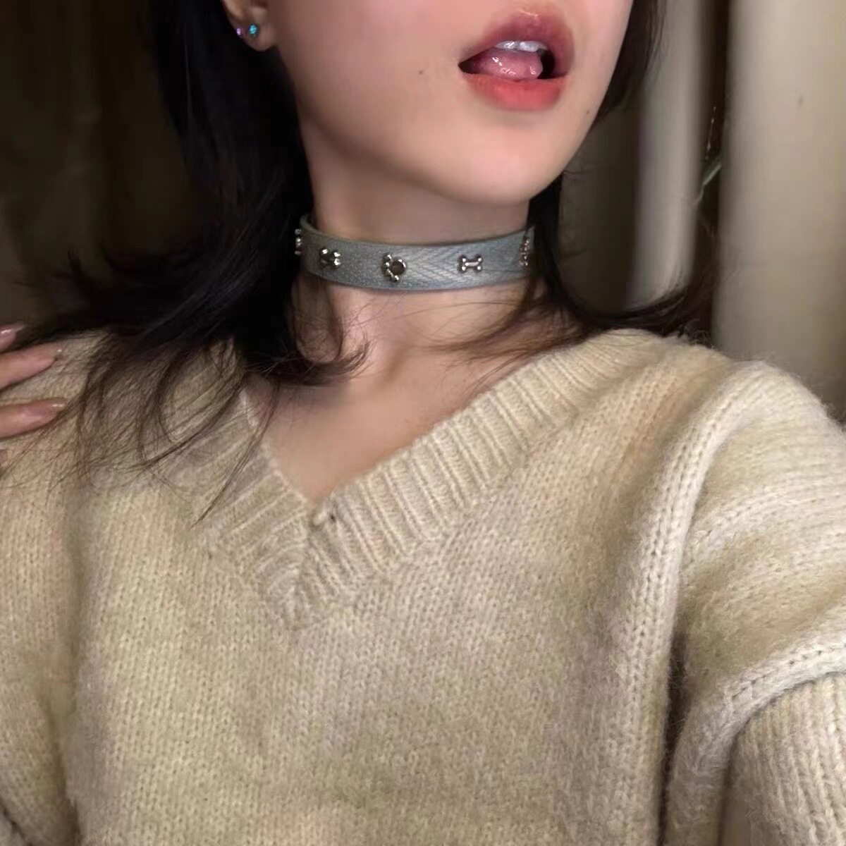 y2k甜酷辣妹骨头皮质choker项圈y2k辣妹千禧复古朋克亚文化颈圈