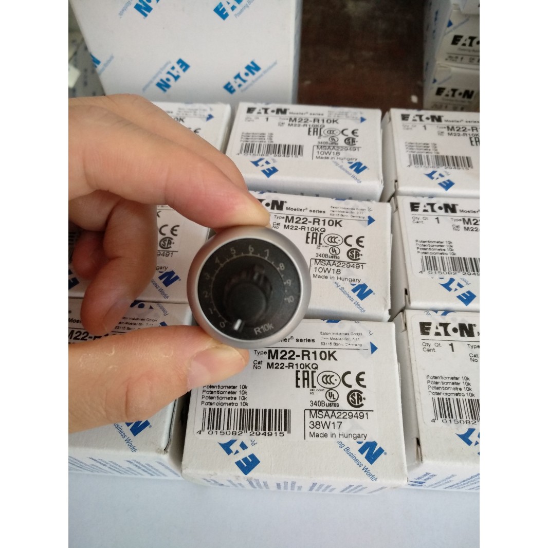 新伊顿金钟穆勒开关伊顿M22-R10K M22-R4K7可调数字电阻器
