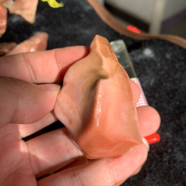 新疆哈密地表籽料天然红蛋白原石把玩件重65.2克戈壁奇石罗布泊料