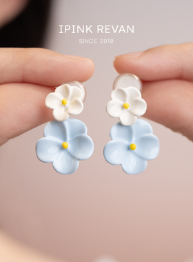 IPINK夏日奶呼呼花朵耳环甜美蓝白多巴胺耳钉蚊香盘耳夹少女饰品