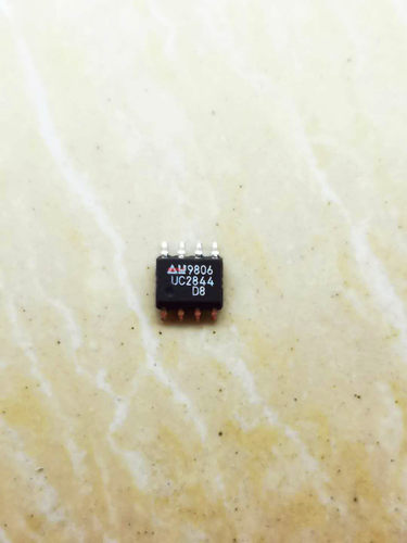 集成IC电路芯片2844B UC2844BD1R2G  UC2844  SOP8原装拆机