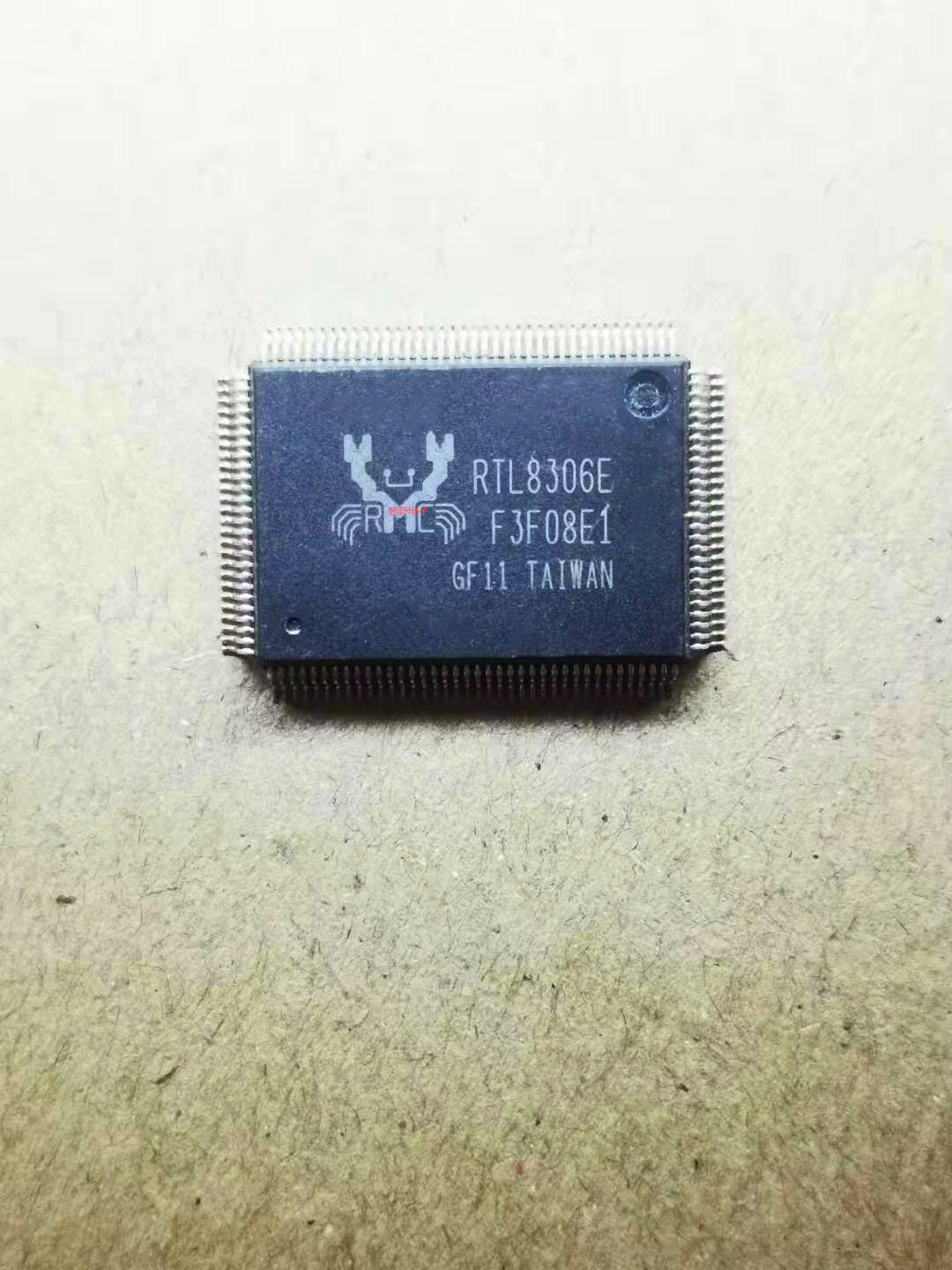 集成IC电路芯片RTL8306E  RTL8306  QFP128原装拆机质量保证