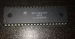 集成ＩＣ电路芯片ＭＣ146823Ｐ　　ＭＣ146823　　ＤＩＰ原装拆机