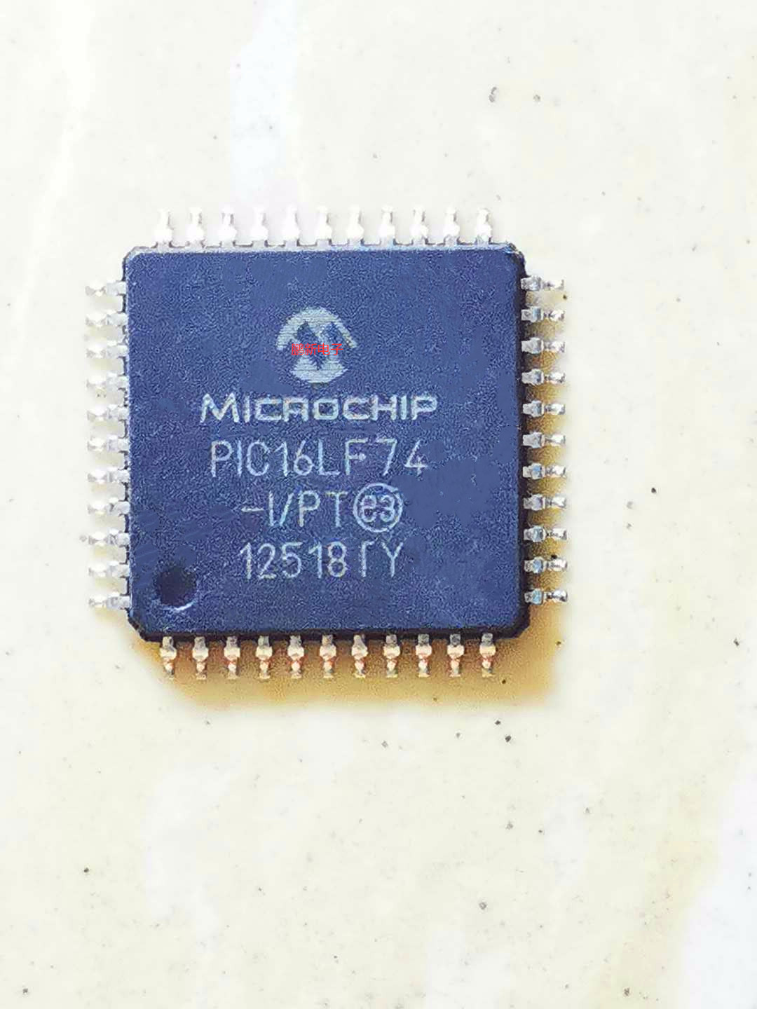 集成IC电路芯片PIC16F74-I/PT  PIC16LF74-I/PT  QFP原装拆机