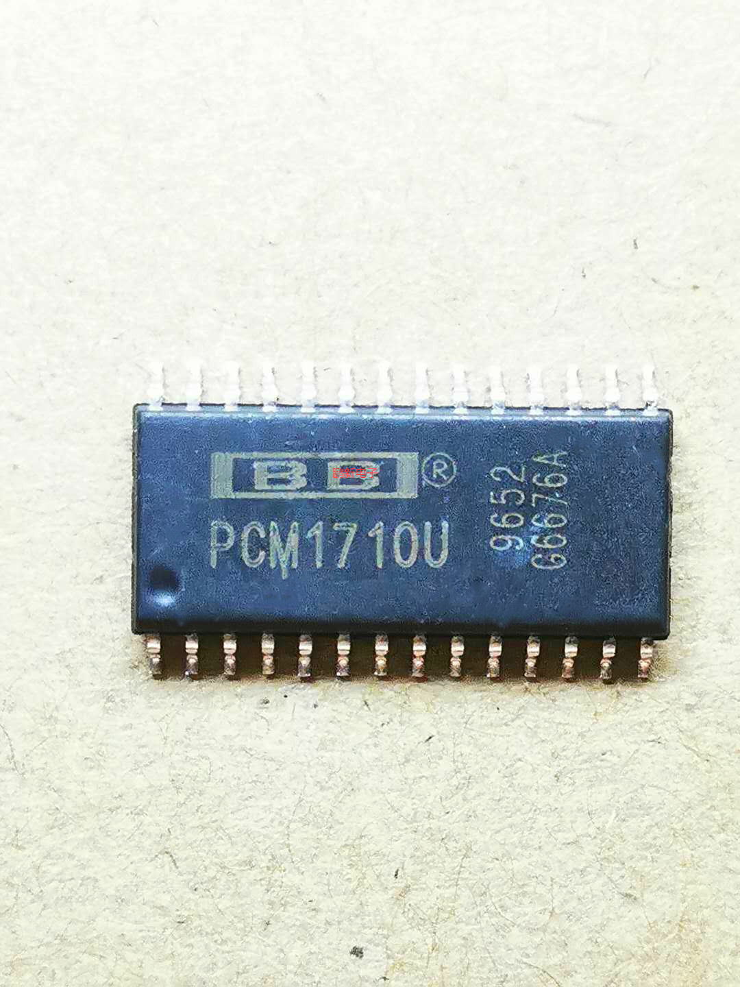 集成IC电路芯片PCM1710U PCM1710 SOP28原装拆机质量保证