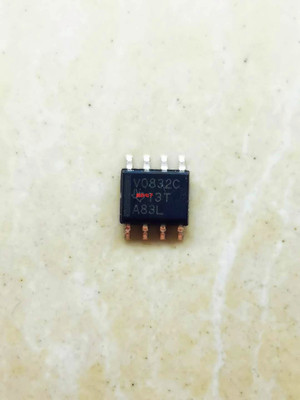 集成IC电路TLV0832CDR TLV0832 V0832C SOP8 模拟数字转换器芯片