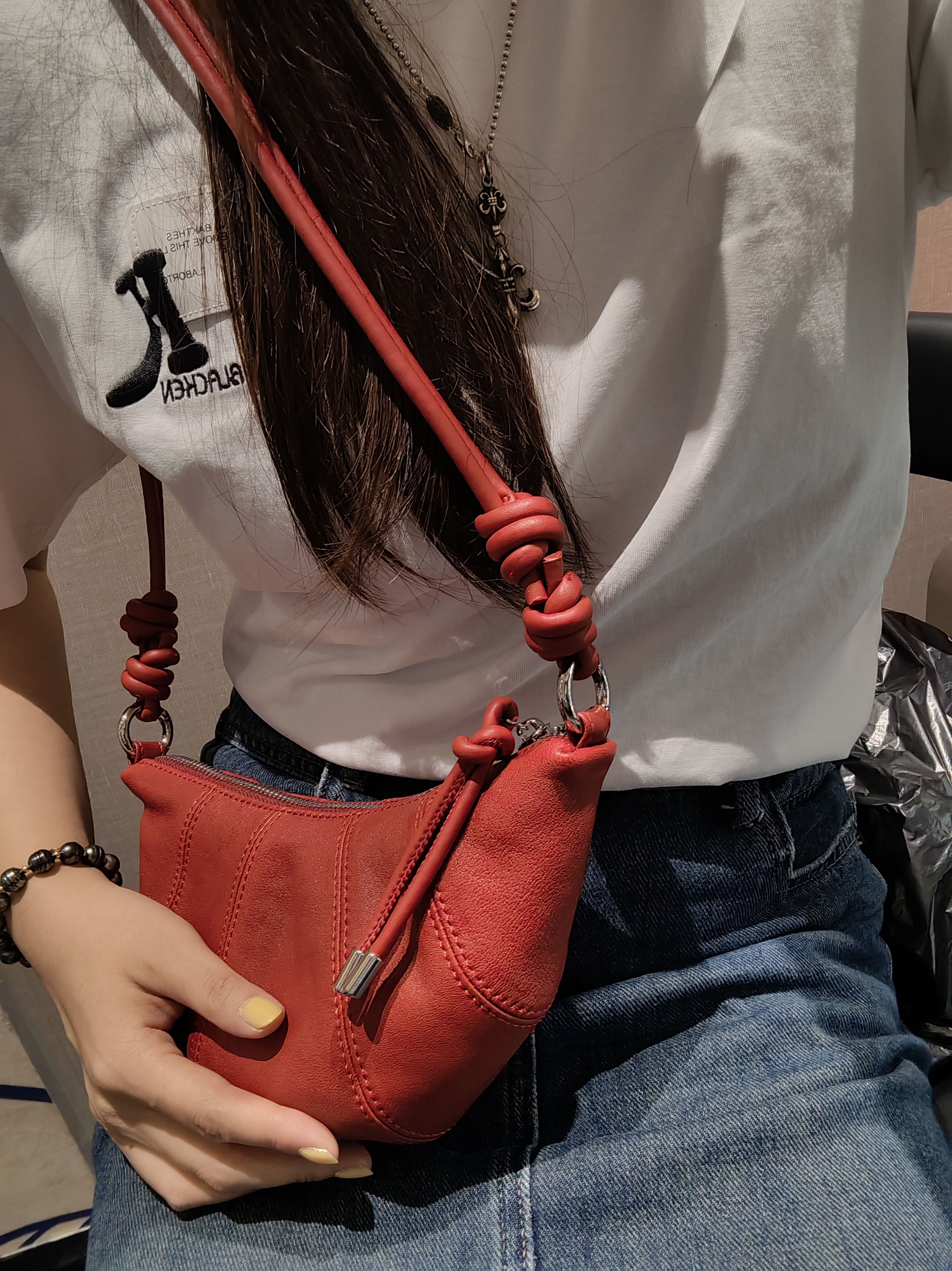 头层羊皮牛角包女包包2025夏季新款休闲单肩可颂包百搭斜挎腋下包,箱包皮具/热销女包/男包,通用款女包,淘宝优惠券,粉丝福利购,淘宝优惠卷