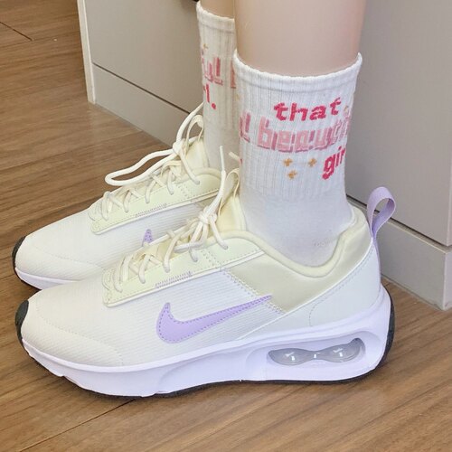 Nike Air Max INTRLK 女款白紫色时尚百搭低帮休闲鞋 DX3705-103