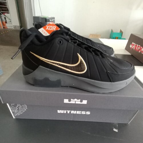 Nike LeBron Witness 9 EP男女同款黑色时尚舒适篮球鞋HQ8035-003