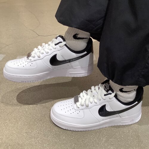 Nike Air Force 1 07 LV8男款白黑色舒适减震低帮板鞋 HF2898-101