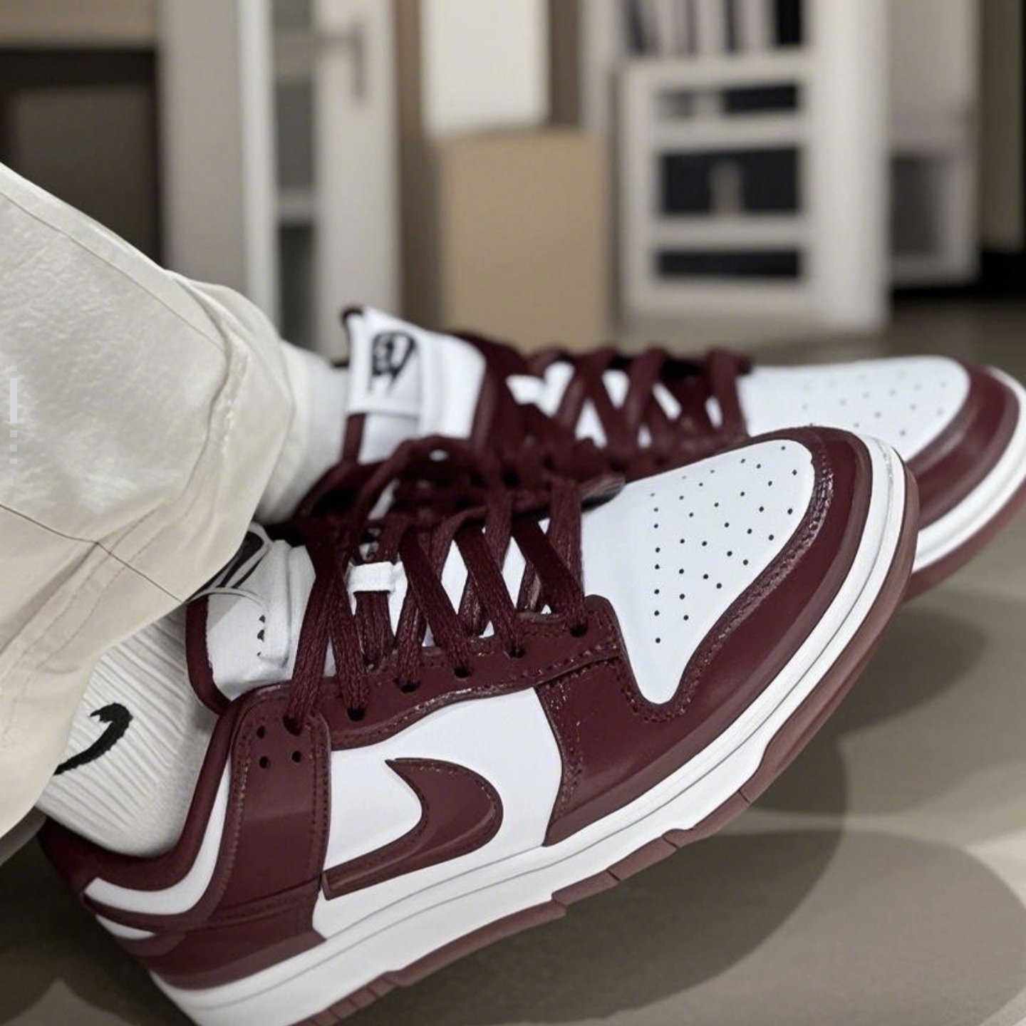 耐克/Nike Dunk 男女子白酒红低帮复古休闲运动板鞋 DV0833-115