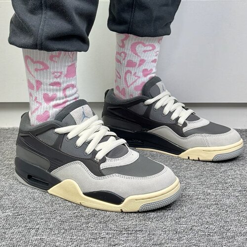 JordanAJ4中帮复古减震篮球鞋