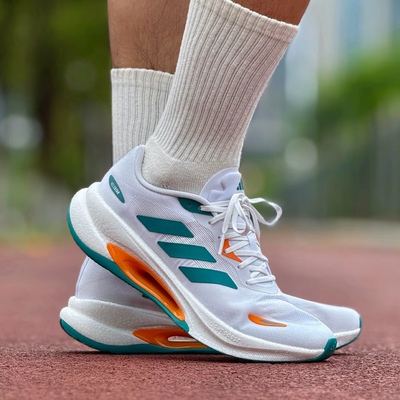 Adidas VELOSTAR男女同款白色百搭舒适柔软减震休闲跑步鞋 KI6018