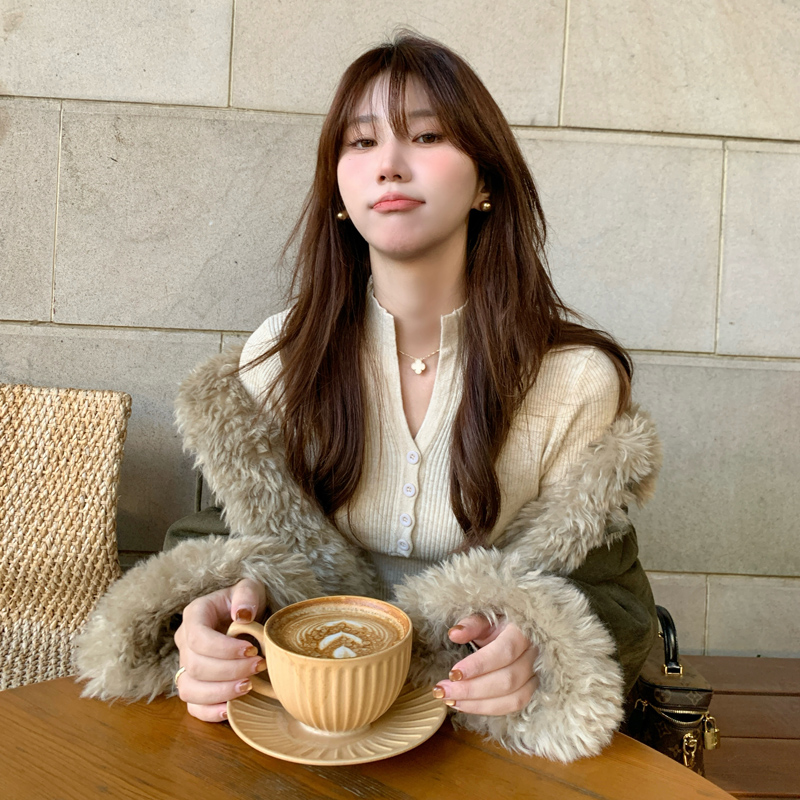 Berry 喜你而欢大庞定制 多色v领显瘦针织打底衫收腰修身内搭上衣