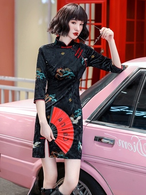 国潮丝绒旗袍2025年春秋新款少女改良连衣裙小个子长袖年轻款炸街