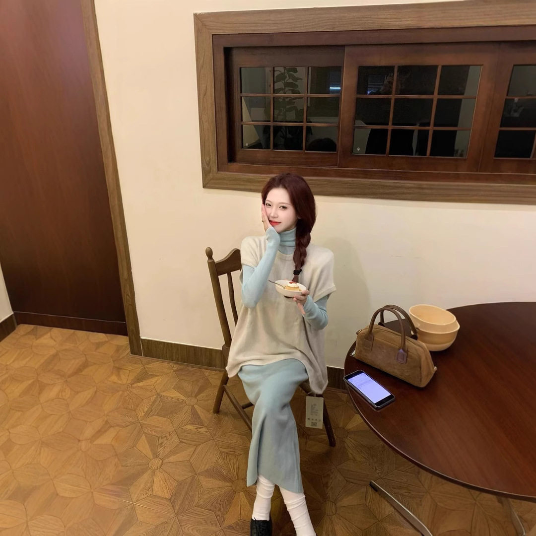 奶呼呼温柔淑女休闲穿搭两件套深秋初冬新款无袖背心上衣连衣裙女