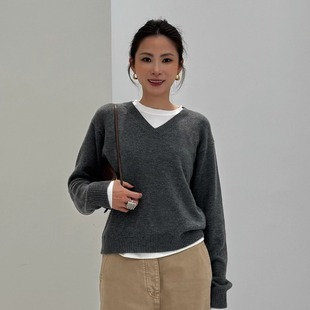 高智感宽松V领叠穿假两件羊绒衫 刘浩存同款 25早秋新款 INSIST