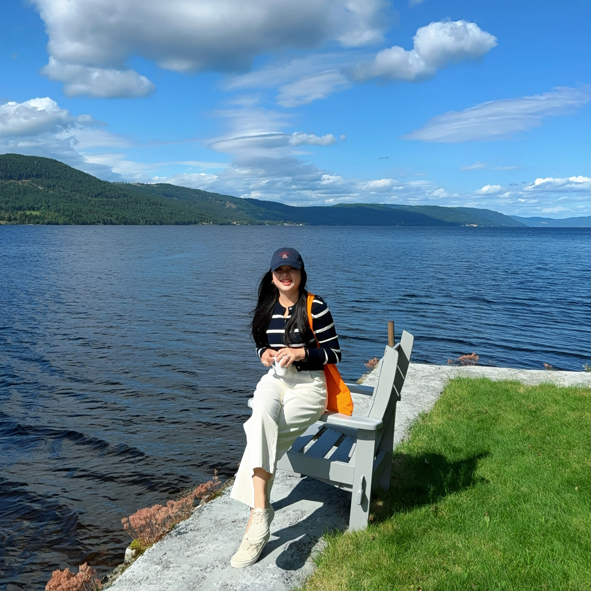 小众圆领长袖透气条纹排扣开衫