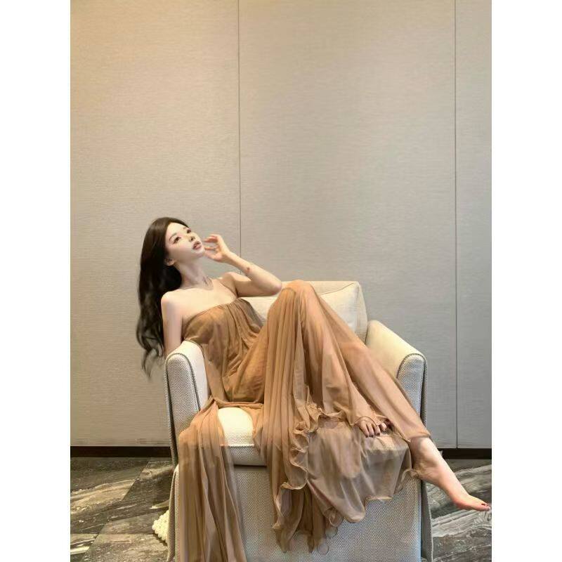 度假风飘带无袖抹胸连衣裙女夏季气质宽松大摆裙子设计感休闲长裙