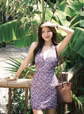 ZY627ZY67紫色碎花挂脖连衣裙女吊带露背短款深V领海边度假短裙