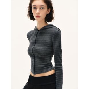 条纹修身帽衫 灰色短款美式2025新款正肩显瘦连帽卫衣女短外套