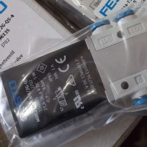 实拍现货FESTO正品全新电磁阀MHE2-MS1H-3/2G-Q5-4 196135