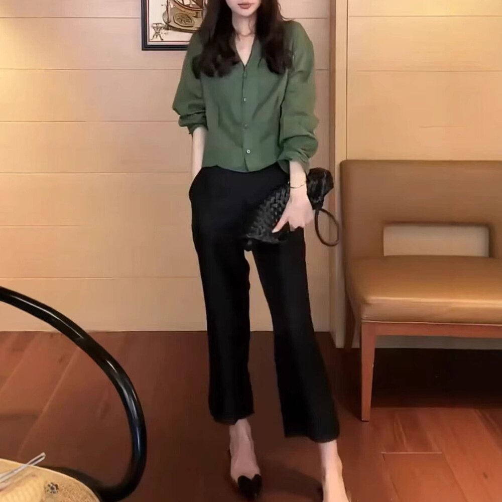 25186大爱美依缘2025春季新款时尚显白V领衬衫简约九分裤显瘦洋气