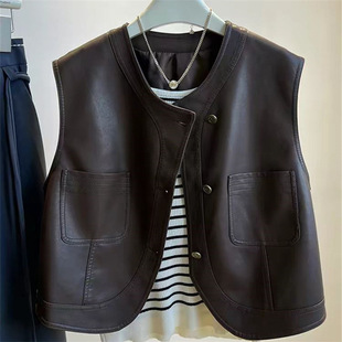 韩系穿搭无袖 新款 背心坎肩马夹棕色上衣 2026年秋季 pu皮马甲女短款