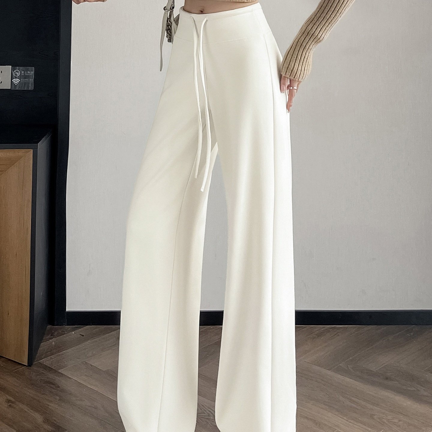 白色阔腿裤女秋冬2025新款加绒垂感高级感拖地休闲直筒运动卫裤子