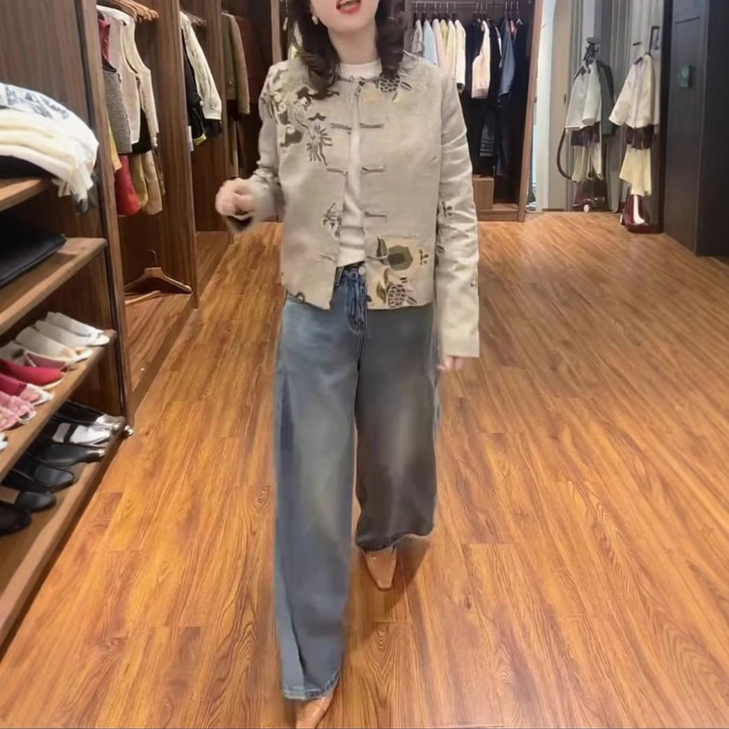 25021大爱美依缘2025春季新款国风盘扣重工刺绣外套宽松牛仔裤女