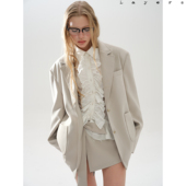 浅春绿宽肩廓形 花纹釉装 饰扣简约春款 Layers 西装 外套