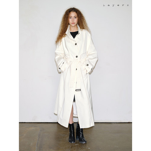Layers 立裁宽大廓形 撞色拼线 简约硬挺长款风衣外套 奶白色 - 封面