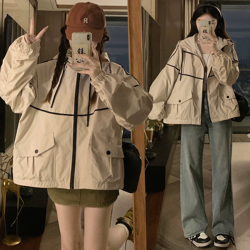 实拍连帽工装风衣外套短款2025新款流行小个子休闲冲锋衣夹克衫