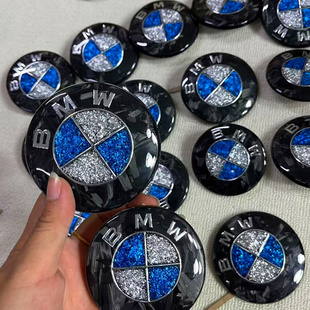 工厂热销宝马锻造蓝白碳纤车标定制车标