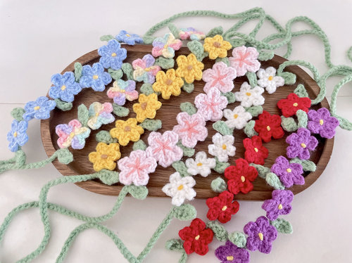 成品手工毛线钩织10CM棉花娃娃labubu团子体潮玩樱花发饰花环配饰