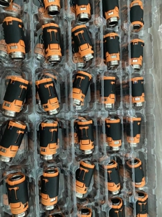 AMPHENOL安费诺 HVRC2P30FS106S HVRC2P30MS106 HVC2P28FS104