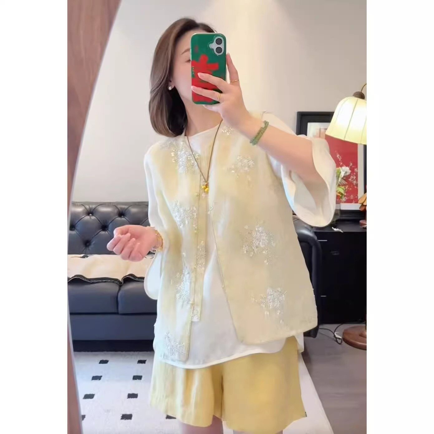 胖妹妹穿搭一整套女夏季新款新中式国风刺绣马甲宽松上衣短裤套装