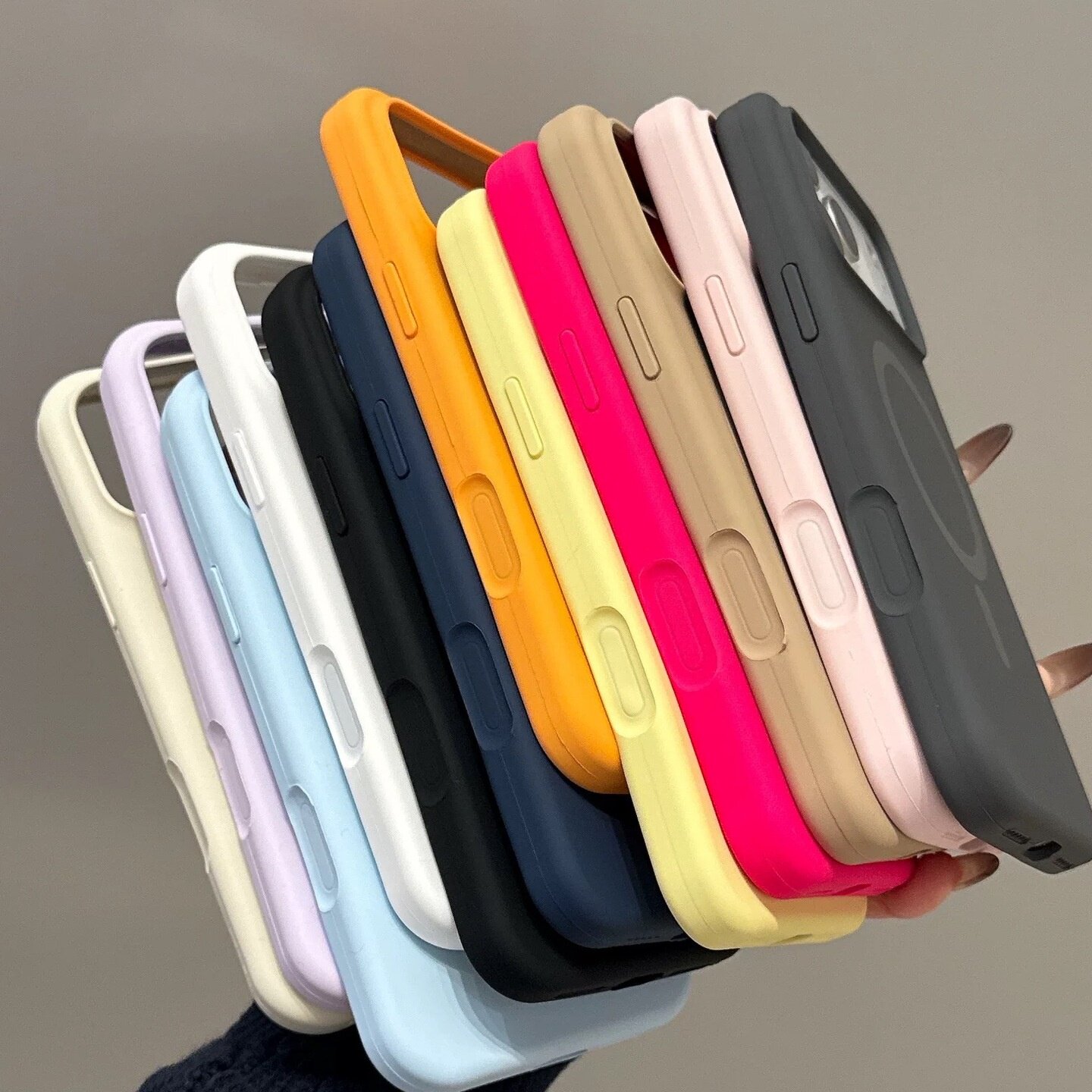 适用苹果17液态硅胶手机壳内置Magsafe强磁吸iPhone18Pro简约软套
