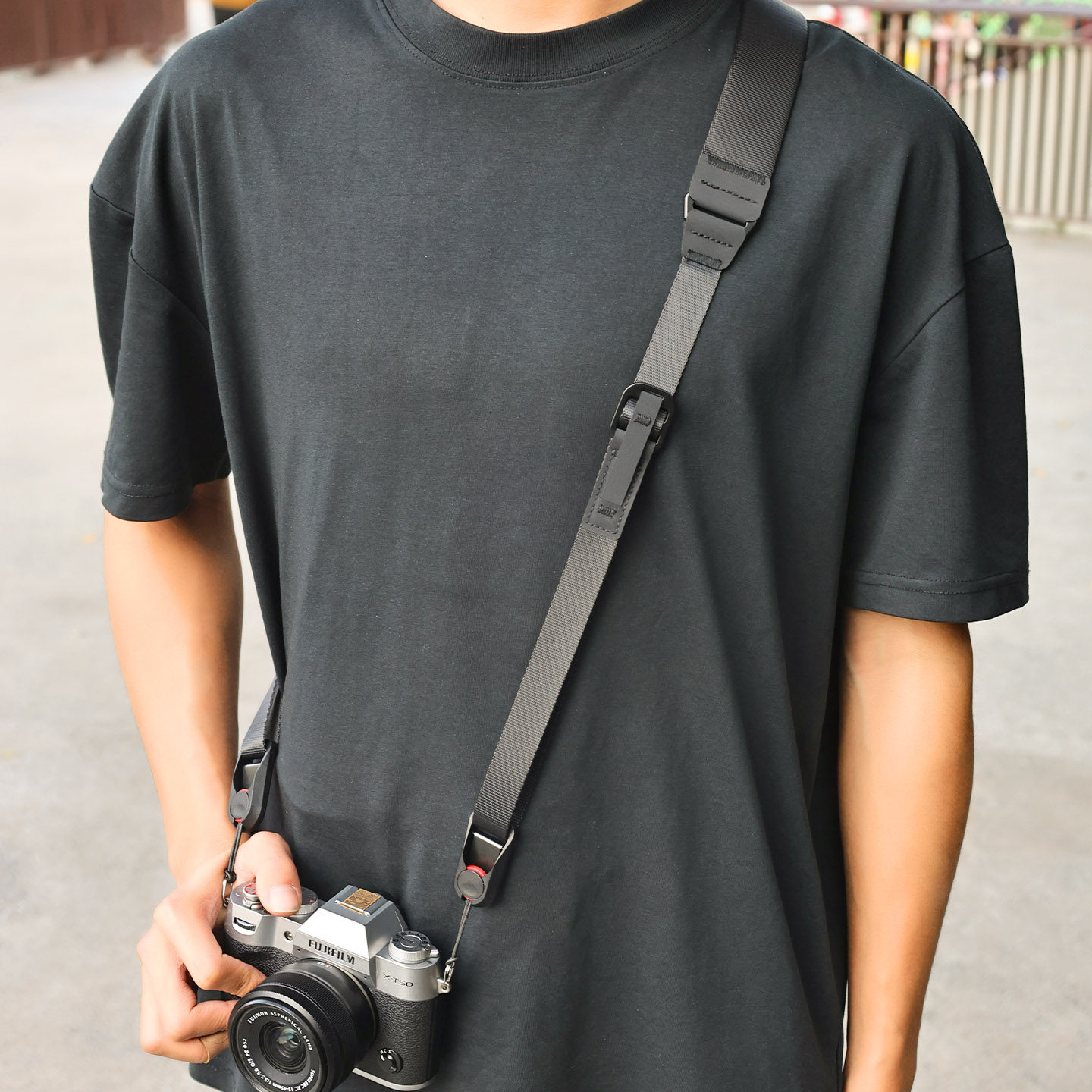 相机背带适用索尼A6700 A7系列尼康Z50 D3500快拆肩带磁吸手腕带