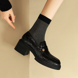 英伦风山茶花粗跟乐福鞋女2026春复古百搭厚底小皮鞋高跟单鞋