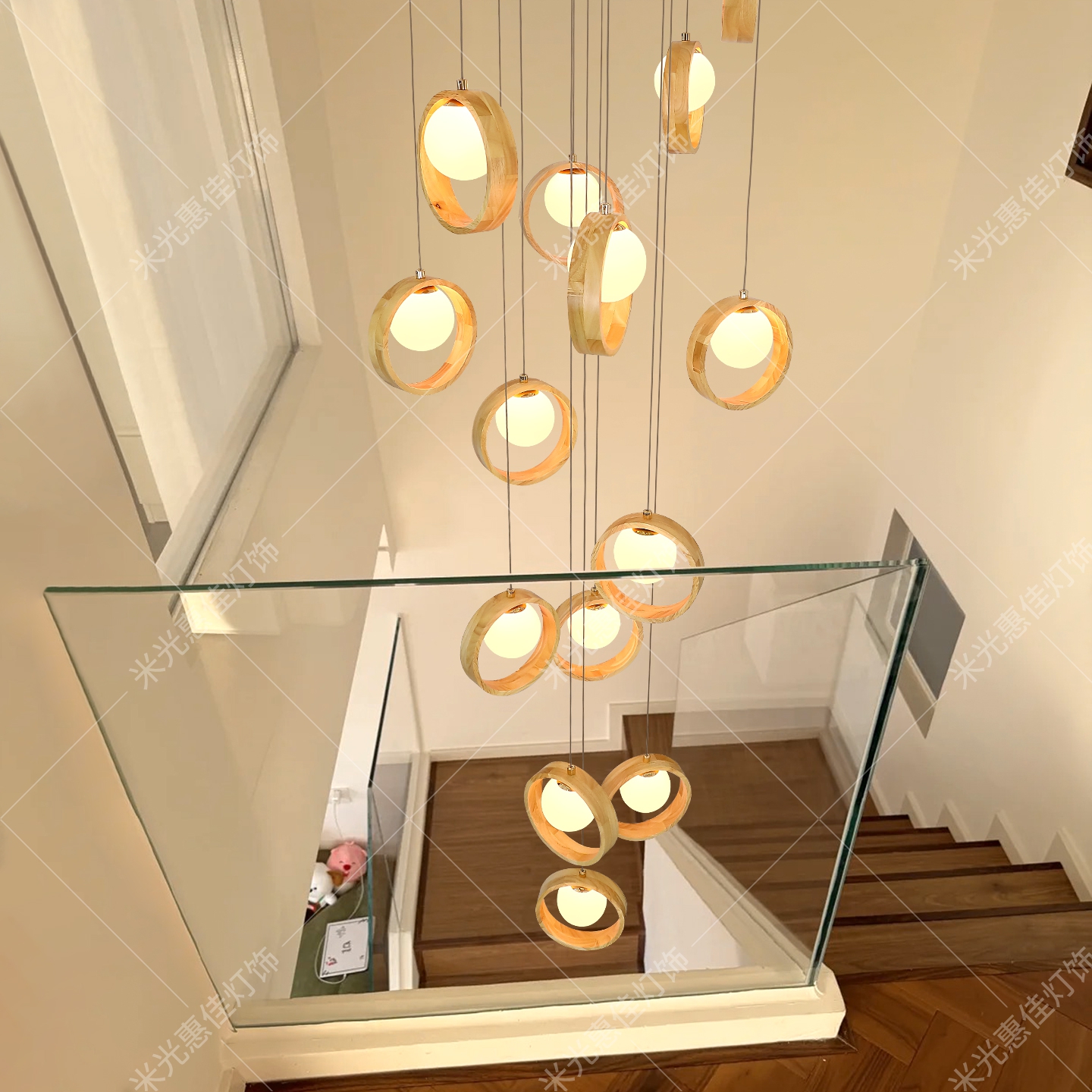 复式楼梯吊灯原木风挑空装饰灯