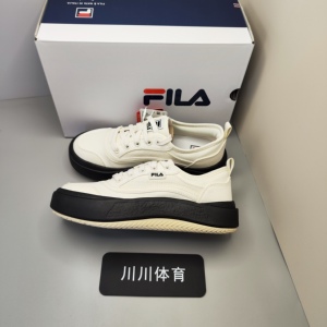 FILA/斐乐 摩登复古 防滑耐磨 舒适轻便  水母鞋 帆布鞋 女款