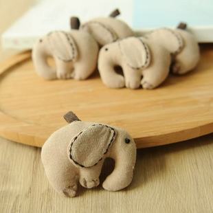 森女系刺绣布艺棉麻卡通大象充棉胸针公仔衣服挂件包包配饰可爱