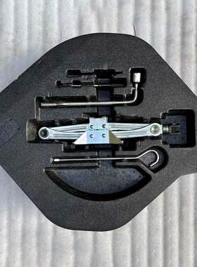雅阁原厂随车维修工具