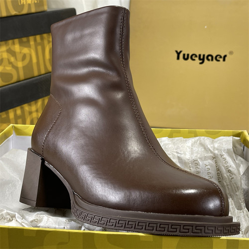 月芽儿头层牛皮厚底粗跟加绒切尔西靴女冬季英伦风复古马丁靴女