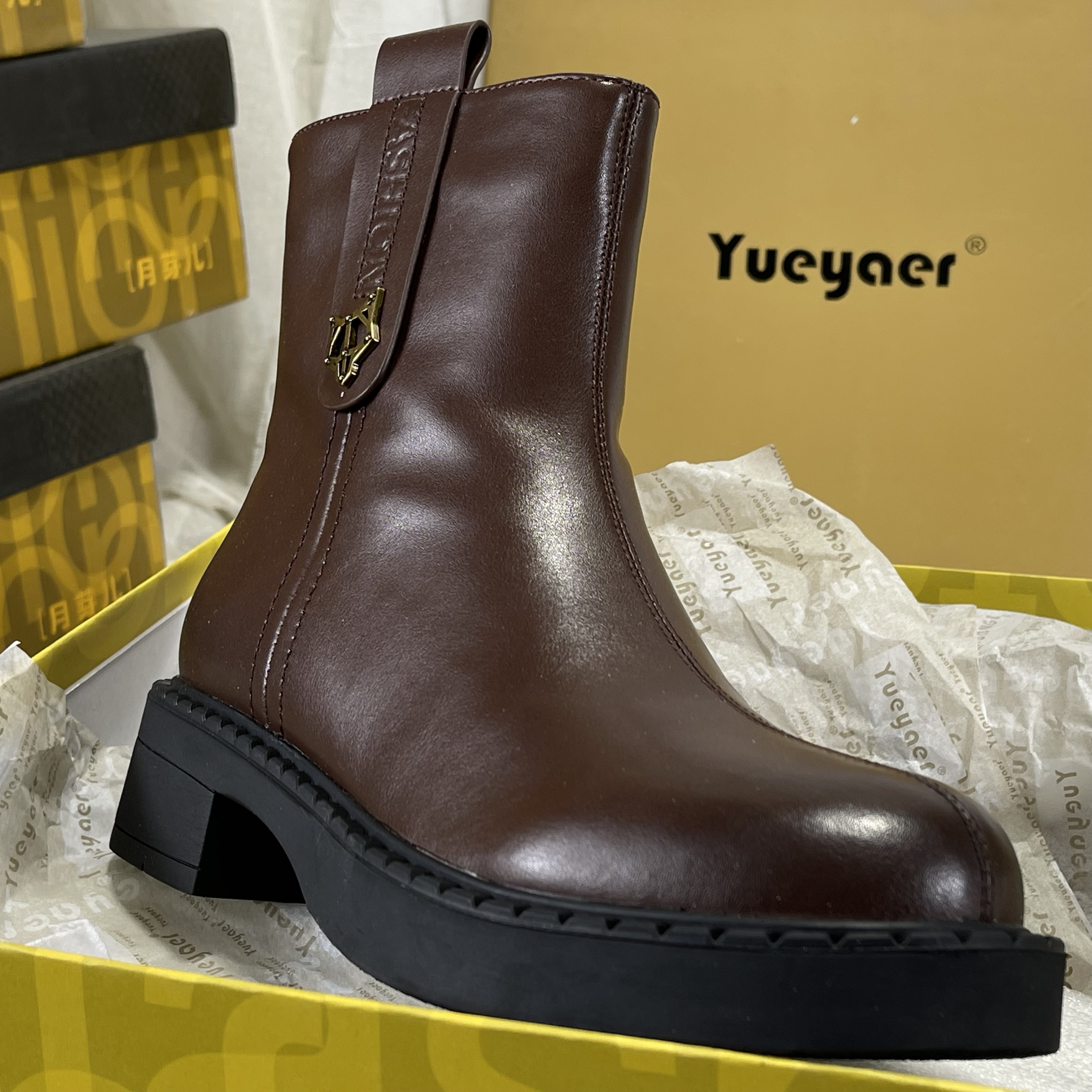 月芽儿厚底加绒切尔西短靴女头层牛皮2025冬季英伦风百搭马丁靴女