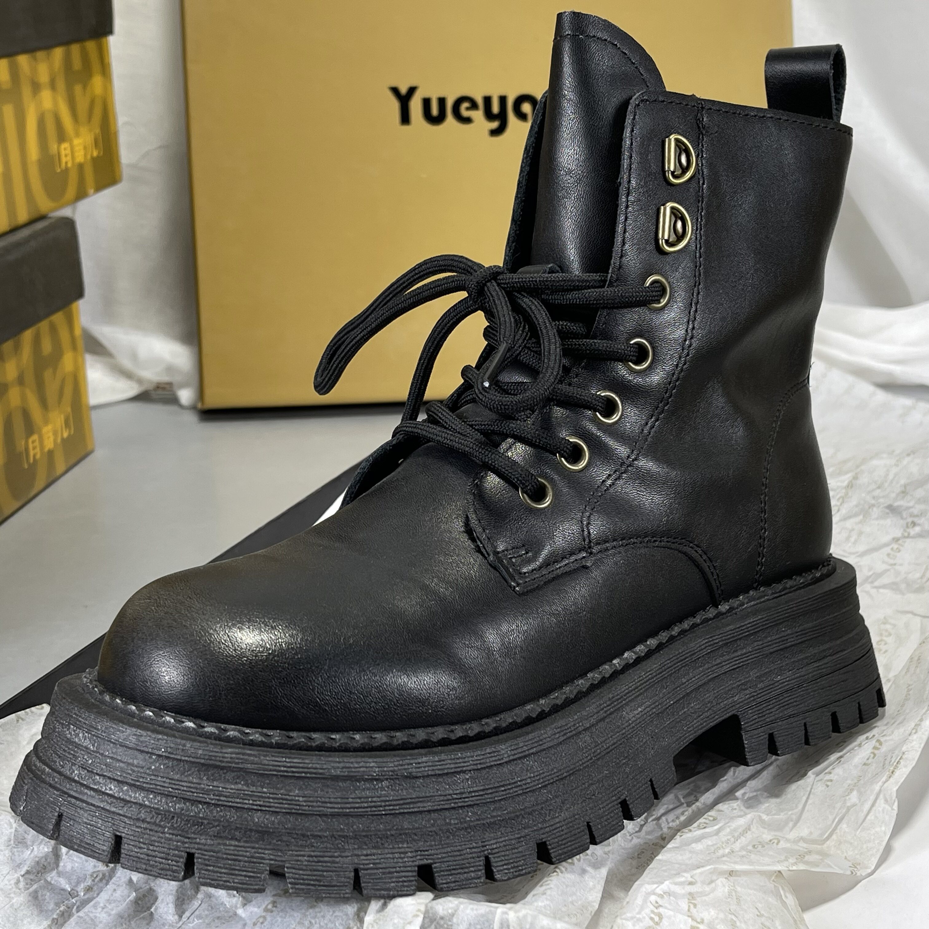 月芽儿专柜正品复古马丁靴女英伦风系带大头休闲真皮软底机车靴子